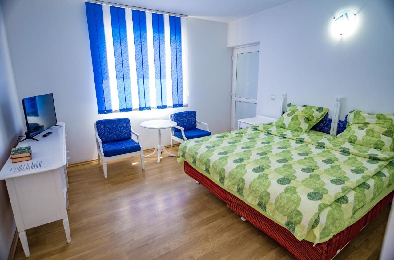 Old School Apartment Вама Веке Екстериор снимка