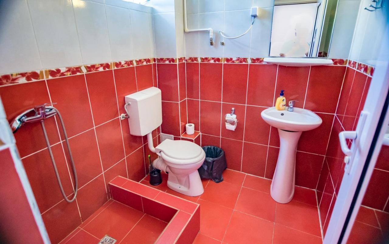 Old School Apartment Вама Веке Екстериор снимка