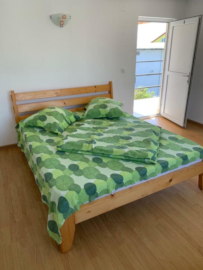 Old School Apartment Вама Веке Екстериор снимка